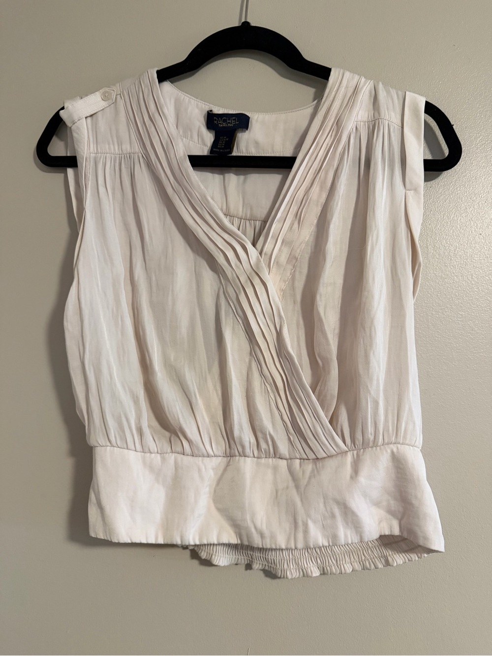 RACHEL Rachel Roy Cream Sleeveless Pleated V-Neck Blouse